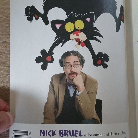 Bad Kitty Drawn to Trouble 2014 Graphic Novel Nick Bruel Paperback - Picture 8 of 10
